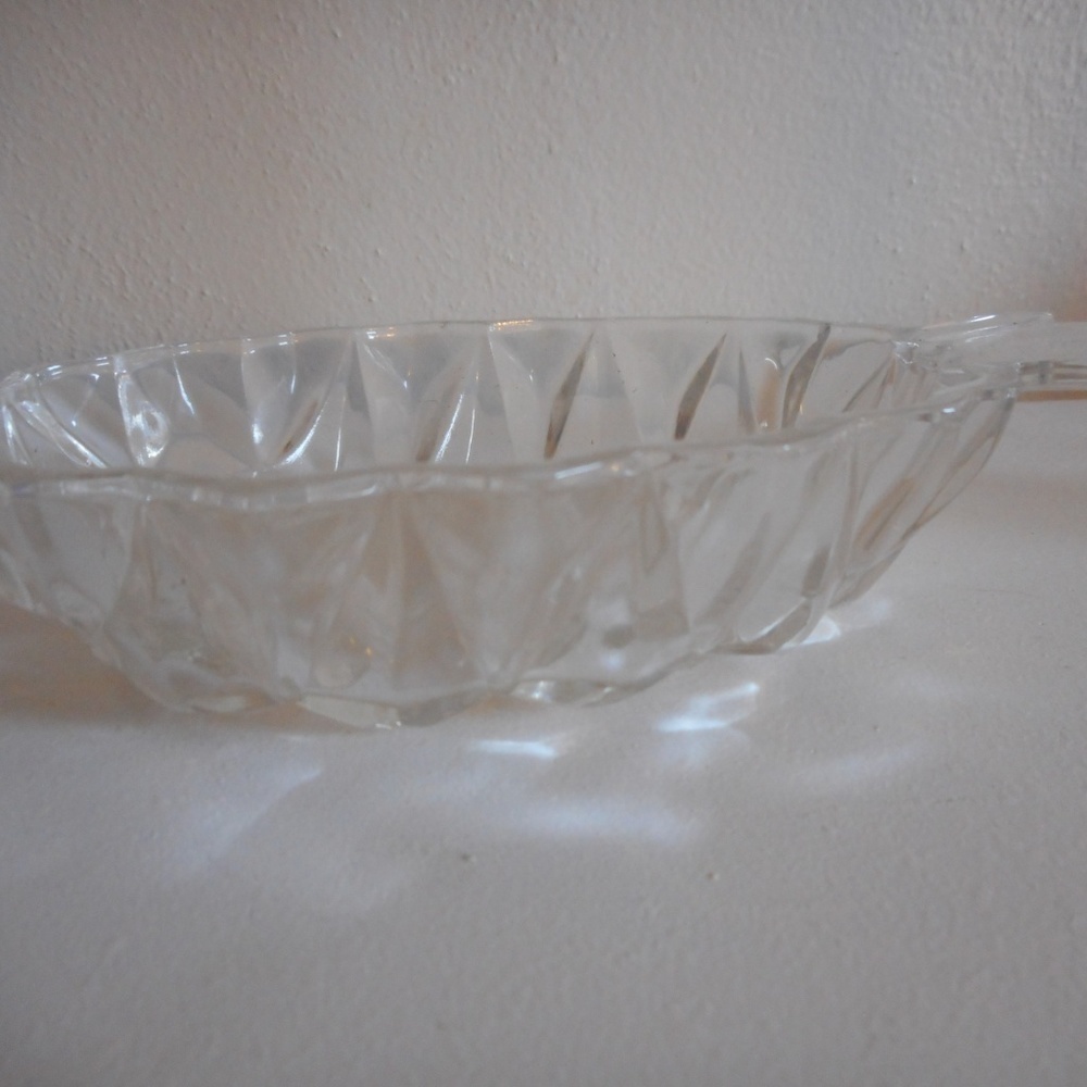 Vintage Pressed Glass Pineapple bowl dish Jewelry - Picture 4 of 7